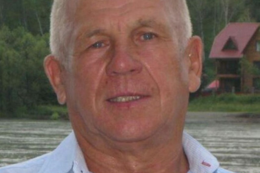Скончался первый директор СШ «Жемчужина Алтая» Сергей Горелик.